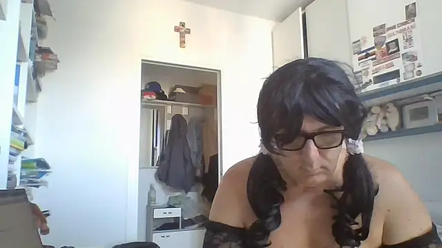 Snapshot of brindisiroby chatting on 23, 6, 2026 brindisiroby online show from 23, 6, 2026