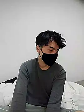 whitebriefboy online show from 1, 2, 2025