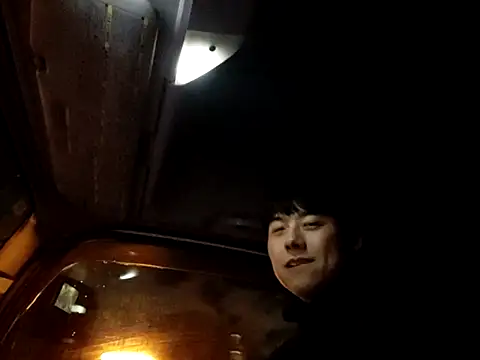 whitebriefboy online show from 8, 1, 2026