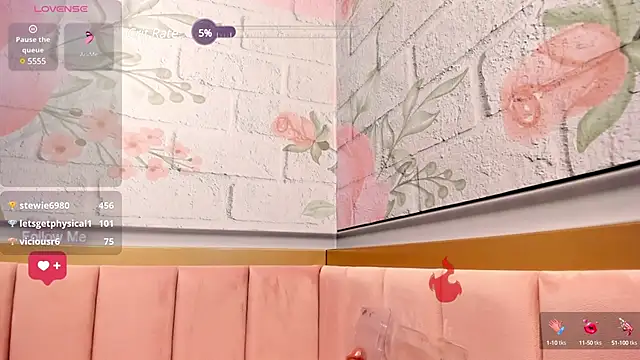 Annie Cute18  online show from 25, 1, 2025