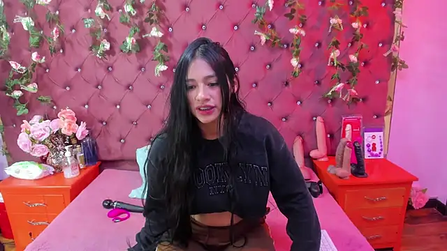 Snapshot of Mariana_Prin chatting on 16, 10, 2025 Mariana Prin online show from 16, 10, 2025