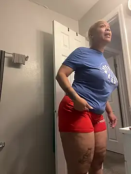 SexyHoneyRedd online show from 9, 6, 2026
