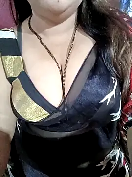 Snapshot of Beautyy38 chatting on 2, 3, 2026 Beautyy38 online show from 2, 3, 2026