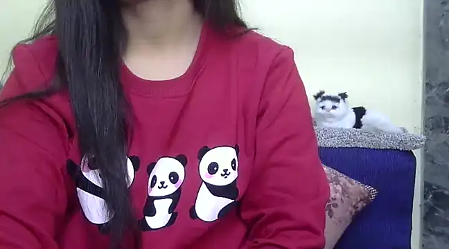 Snapshot of WildRuhi20 chatting on 5, 1, 2025 WildRuhi20 online show from 5, 1, 2025