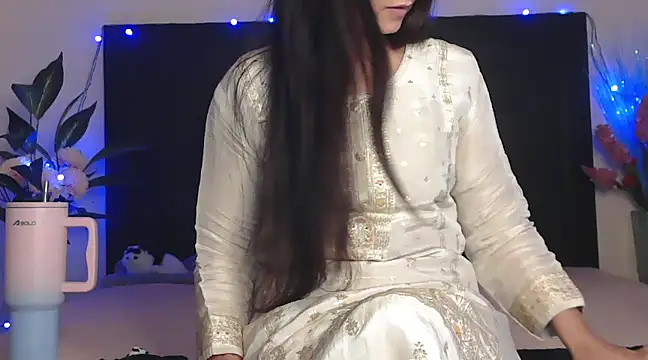 Snapshot of WildRuhi20 chatting on 26, 2, 2025 WildRuhi20 online show from 26, 2, 2025