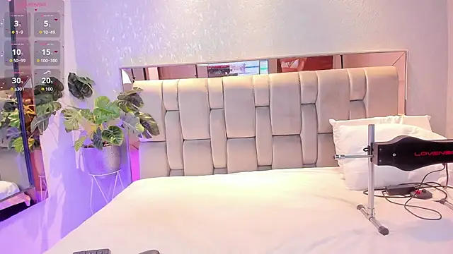 RoseTaylor   online show from 12, 11, 2025