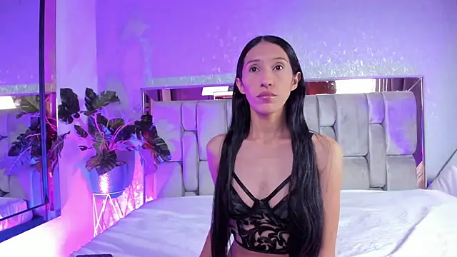 Snapshot of RoseTaylor__ chatting on 3, 7, 2026 RoseTaylor online show from 3, 7, 2026