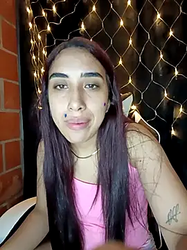 ifeelverywet andhot online show from 9, 11, 2025