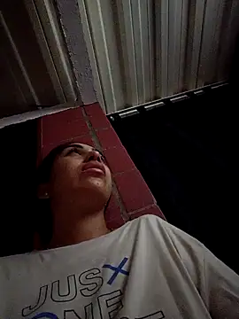 ifeelverywet andhot online show from 4, 5, 2026