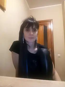 Francenia lolis online show from 5, 3, 2026