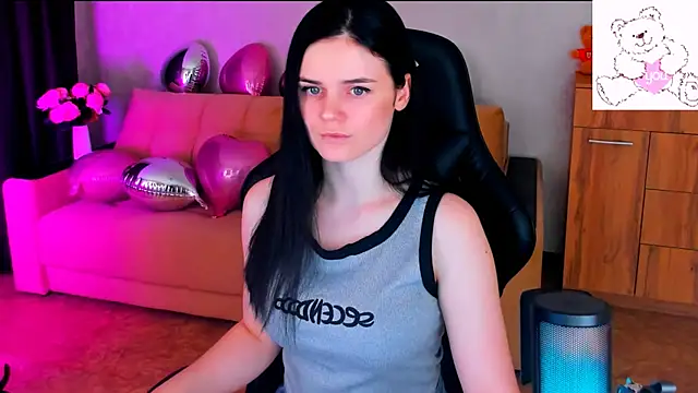 Lora Cain online show from 14, 2, 2025