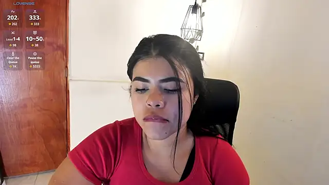 Snapshot of aitana-purple chatting on 3, 10, 2025 aitana-purple online show from 3, 10, 2025