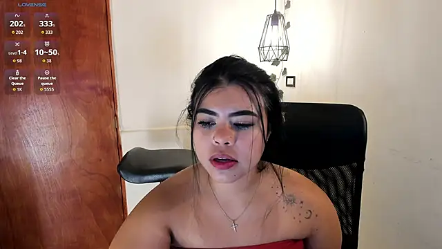 Snapshot of aitana-purple chatting on 19, 10, 2025 aitana-purple online show from 19, 10, 2025