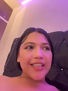 Snapshot of alisson_carolina73 chatting on 2, 1, 2025 alisson carolina73 online show from 2, 1, 2025