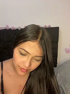 Snapshot of alisson_carolina73 chatting on 28, 1, 2025 alisson carolina73 online show from 28, 1, 2025