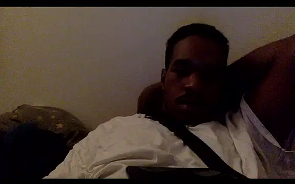 Snapshot of POPAYE972 chatting on 24, 11, 2025 POPAYE972 online show from 24, 11, 2025