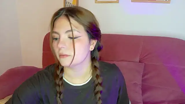 Juanita owens online show from 11, 4, 2026