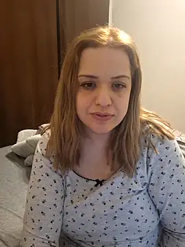 cansuozell online show from 16, 12, 2025