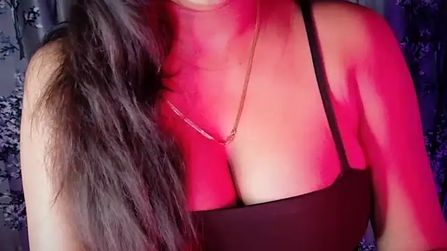 SexyAndHottie online show from 30, 4, 2026