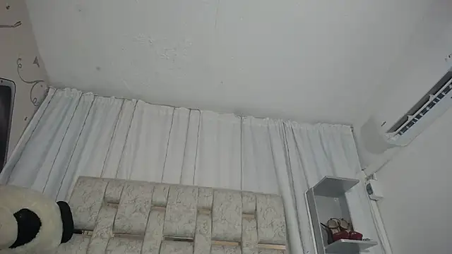 KOURTNEY-- online show from 22, 9, 2025