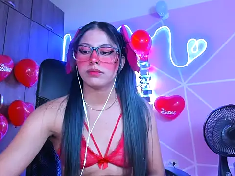  ALLYSON18  online show from 14, 2, 2025