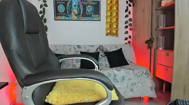 mikee scooth online show from 11, 1, 2025