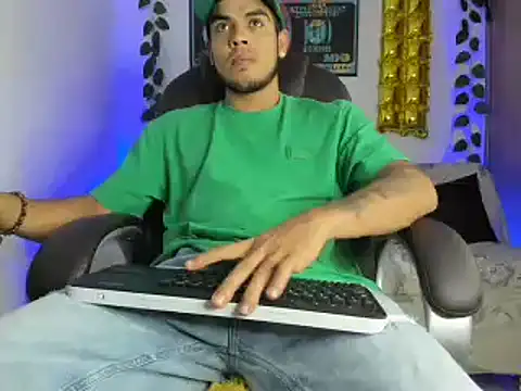 mikee scooth online show from 19, 1, 2025