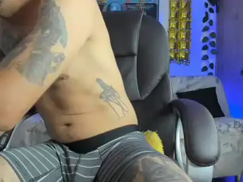 mikee scooth online show from 20, 1, 2025