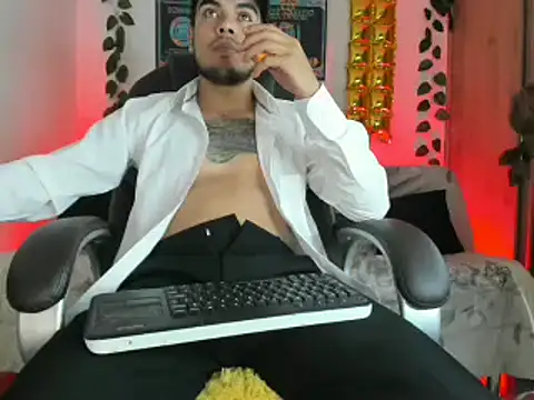 mikee scooth online show from 21, 1, 2025