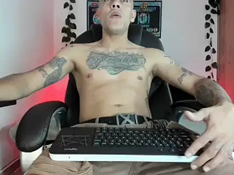 mikee scooth online show from 22, 3, 2025