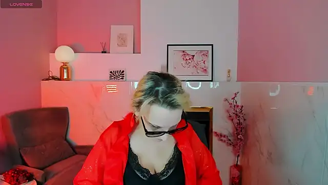 Queen Anna  online show from 27, 2, 2026