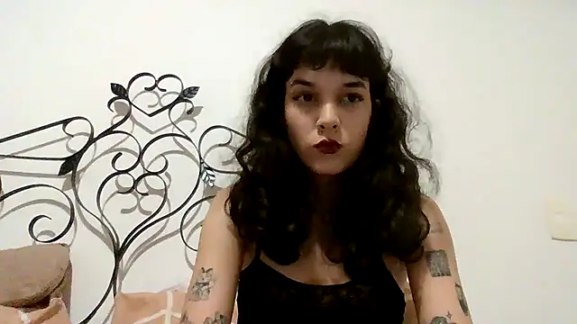 Snapshot of kimmykink chatting on 14, 10, 2025 kimmykink online show from 14, 10, 2025