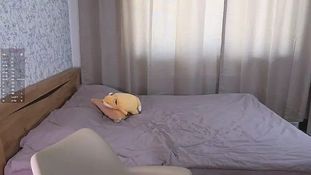 HalieCross online show from 9, 2, 2025