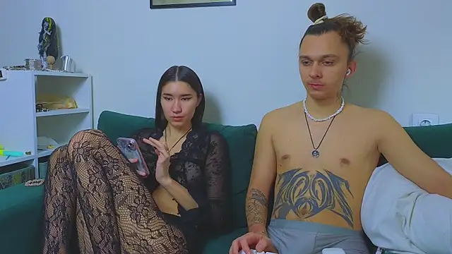 Snapshot of do_u_know_them chatting on 6, 1, 2026 do u know them online show from 6, 1, 2026