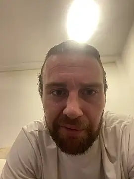 Snapshot of Danjamez1892 chatting on 2, 8, 2026 Danjamez1892 online show from 2, 8, 2026