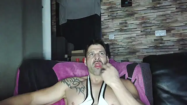 Snapshot of XxBigboybandxX chatting on 7, 2, 2026 XxBigboybandxX online show from 7, 2, 2026