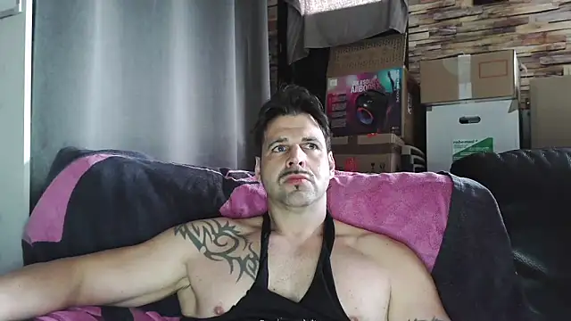 Snapshot of XxBigboybandxX chatting on 3, 3, 2026 XxBigboybandxX online show from 3, 3, 2026