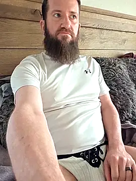 Icebearsticlese online show from 28, 2, 2026