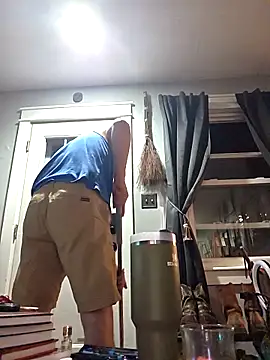 Icebearsticlese online show from 24, 4, 2026