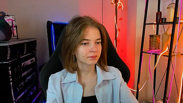 Snapshot of TinaDavil chatting on 11, 12, 2024 TinaDavil online show from 11, 12, 2024