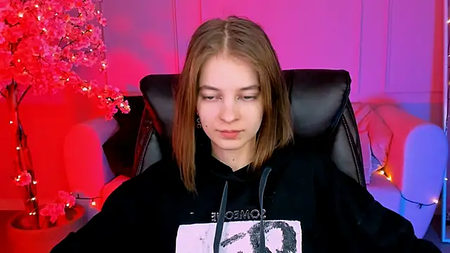 Snapshot of TinaDavil chatting on 14, 12, 2024 TinaDavil online show from 14, 12, 2024