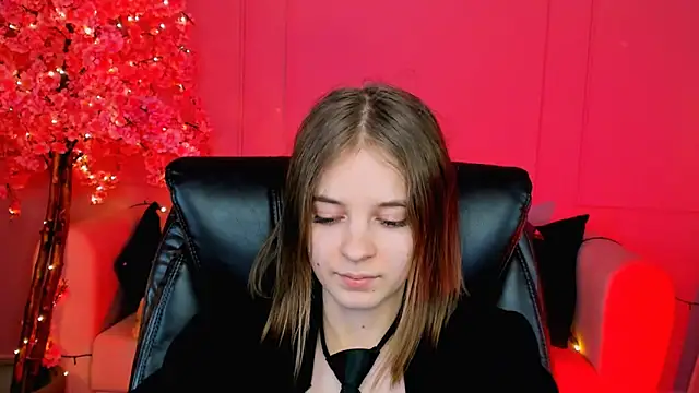 Snapshot of TinaDavil chatting on 11, 1, 2025 TinaDavil online show from 11, 1, 2025