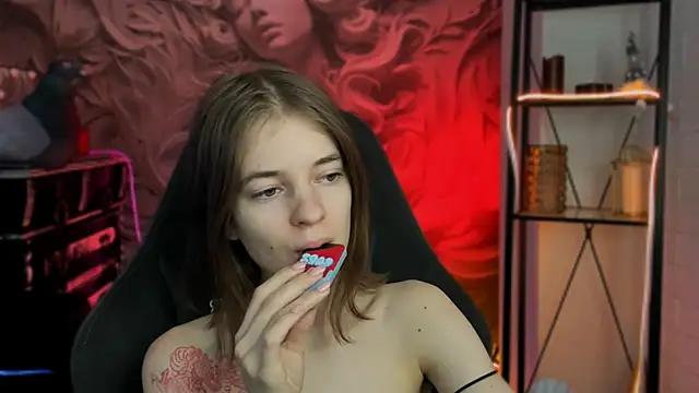 Snapshot of TinaDavil chatting on 4, 2, 2025 TinaDavil online show from 4, 2, 2025