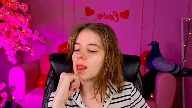 Snapshot of TinaDavil chatting on 12, 2, 2025 TinaDavil online show from 12, 2, 2025