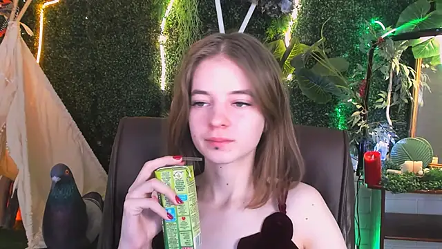 Snapshot of TinaDavil chatting on 25, 2, 2025 TinaDavil online show from 25, 2, 2025