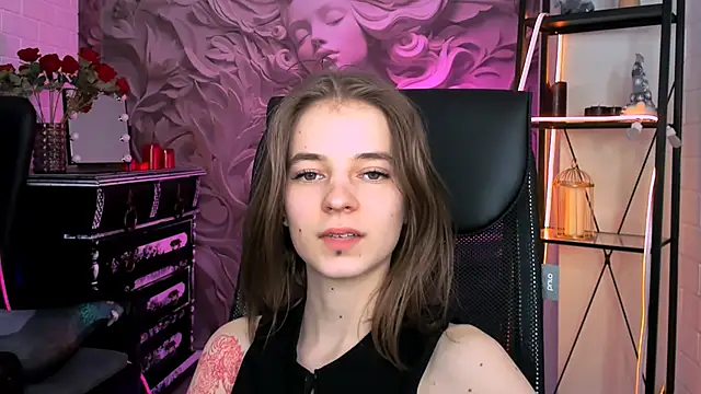 Snapshot of TinaDavil chatting on 28, 2, 2025 TinaDavil online show from 28, 2, 2025