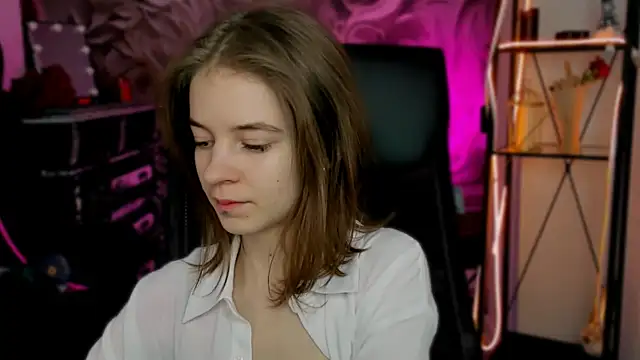 Snapshot of TinaDavil chatting on 12, 3, 2025 TinaDavil online show from 12, 3, 2025