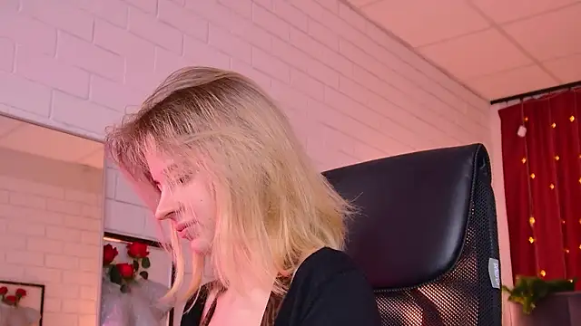 TinaDavil online show from 19, 1, 2026