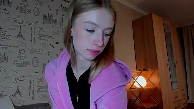 minidivaa  online show from 29, 9, 2025