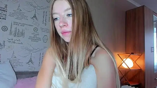 minidivaa  online show from 5, 10, 2025